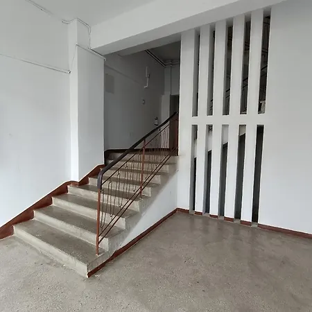 Botanical Garden Apartment *