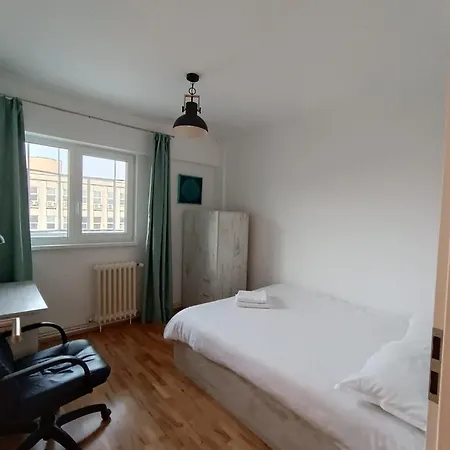 Botanical Garden Apartment